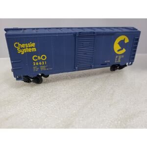HO Scale Life-Like Box Car Chessie System C&O 26621 Sliding Door Blue Train‎